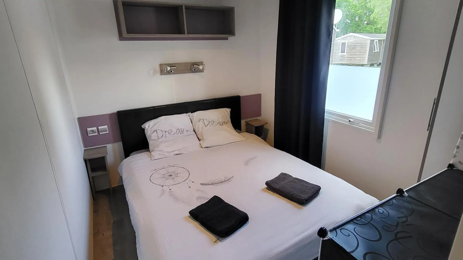 Mobil-Home Confortable Et Bien Equipe Avec Piscines Et La Plage A Pied Fouesnant Campsite