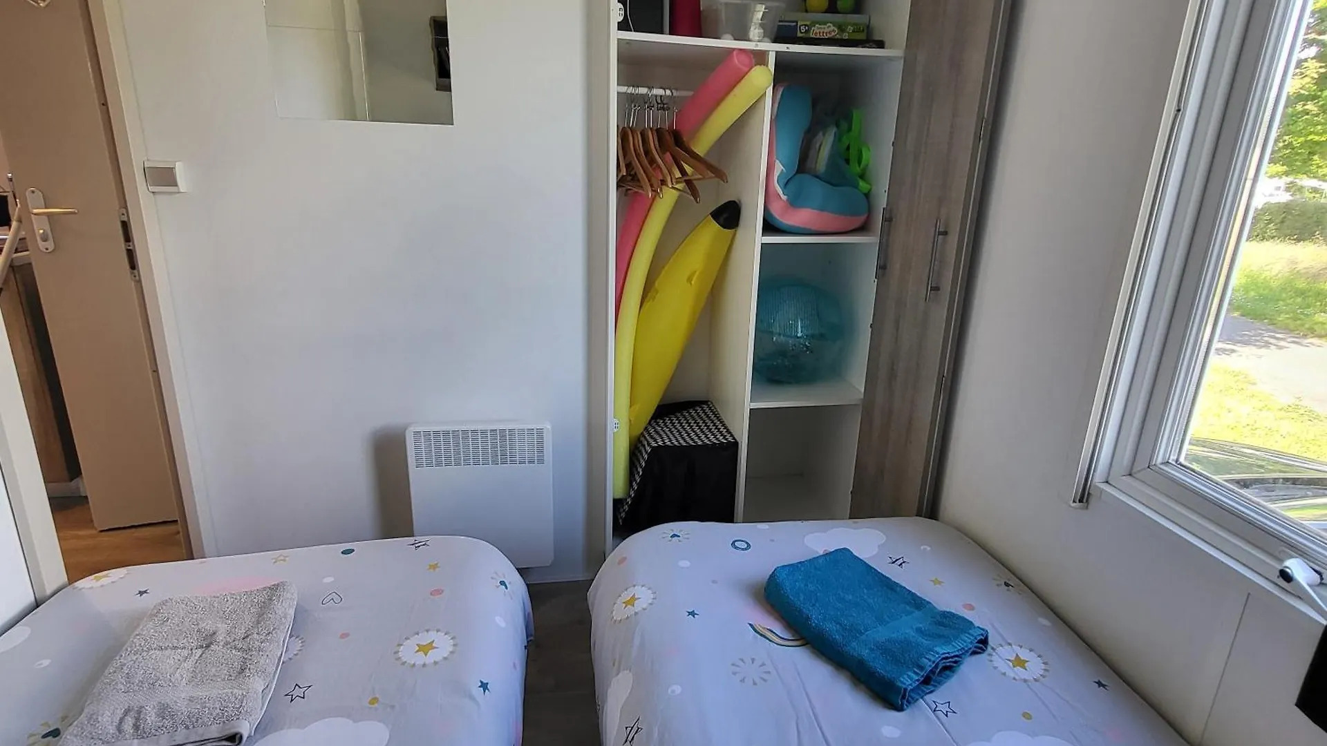 Mobil-Home Confortable Et Bien Equipe Avec Piscines Et La Plage A Pied Fouesnant